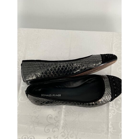 Donald J Pliner Womens Black Snakeskin Embellished Ballet Flats Size 9M - Picture 3 of 8